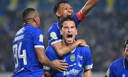 Absen Lawan Persita, Bojan Hodak Bongkar Kondisi Thom Haye