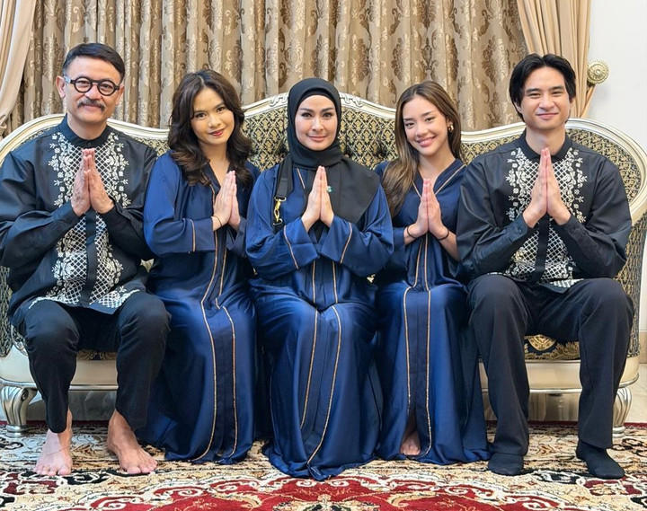 Rayakan Lebaran Bareng