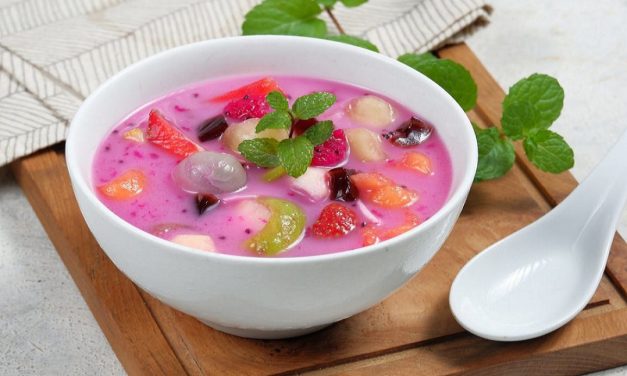 Tren Takjil Ramadhan Sop Buah Segar Menjadi Pilihan Utama