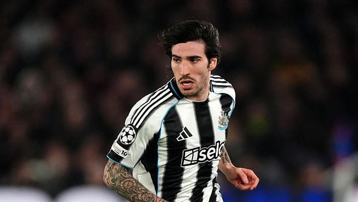 Tonali Bersinar: Performa Gemilang Jadi Sorotan