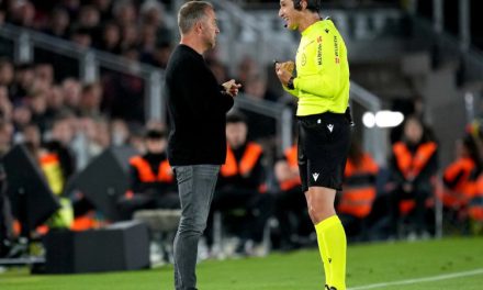 Ferran Torres Gol Di Batalkan, Barcelona Kritik Keras Wasit La Liga