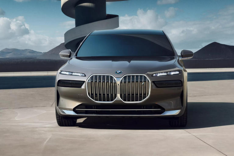 BMW i7 2027: Seri Mewah Listrik Yang Bikin Penggemar Terkesima