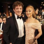 Akhir Kisah Cinta! Ariana Grande Dan Ethan Slater Putus