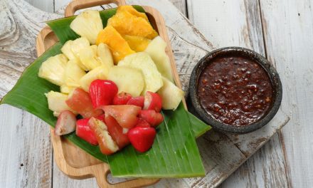 Rujak Nusantara: Sensasi Pedas Manis Yang Bikin Nagih