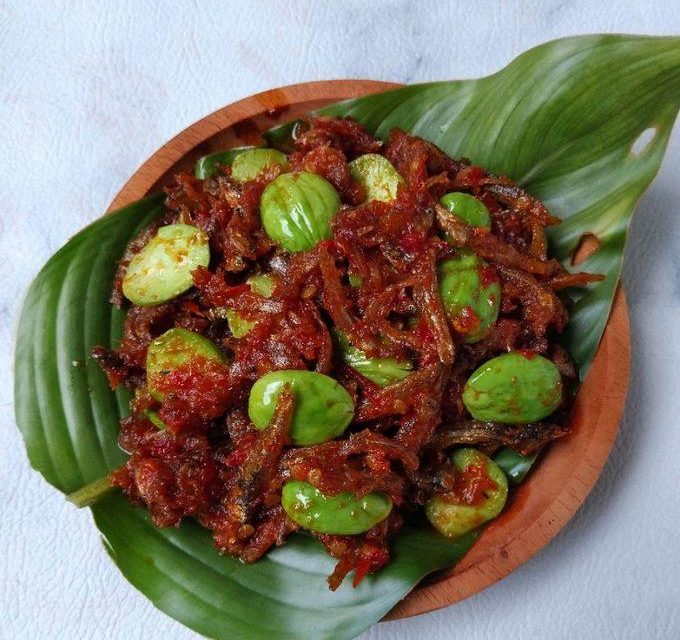 Sambal Teri Pete: Perpaduan Pedas Gurih Menggugah Selera