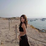 Nikmati Liburan! Regina Phoenix Memukau Di Cala Conta Ibiza