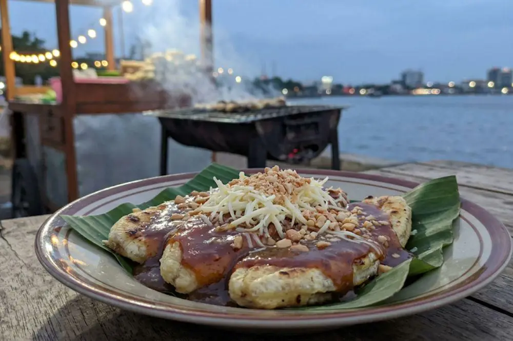Manis Dan Legit! Ini Keunikan Pisang Epe Khas Makassar